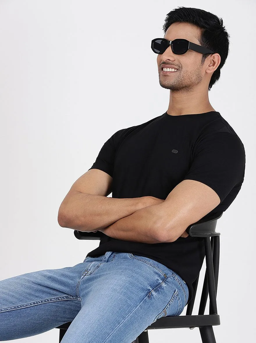 Black Solid Slim Fit T-Shirt | JadeBlue